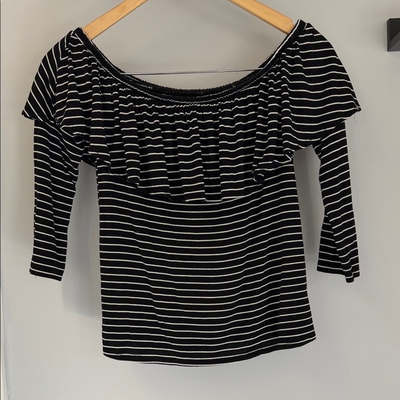 American Eagle Outfitters Tops - American Eagle Long Sleeve Off the Shoulder Shirt
